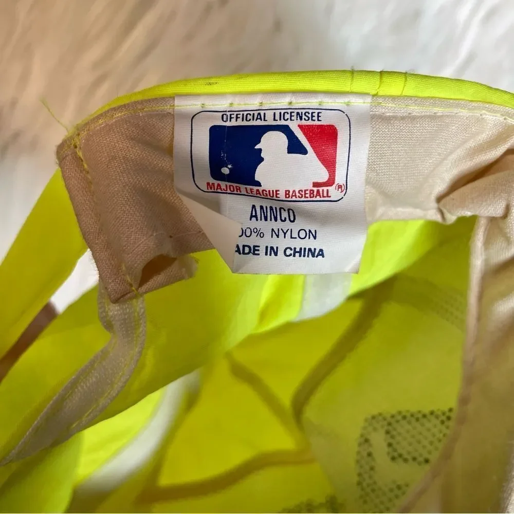 Vintage 90s MLB Chicago White Sox Nylon‎ Snapback Hat Cap Logo Neon